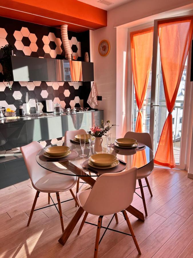 Апартаменти Bon Bon Del Centro No Ztl A Due Passi Da Piazza Alfieri Асті Екстер'єр фото