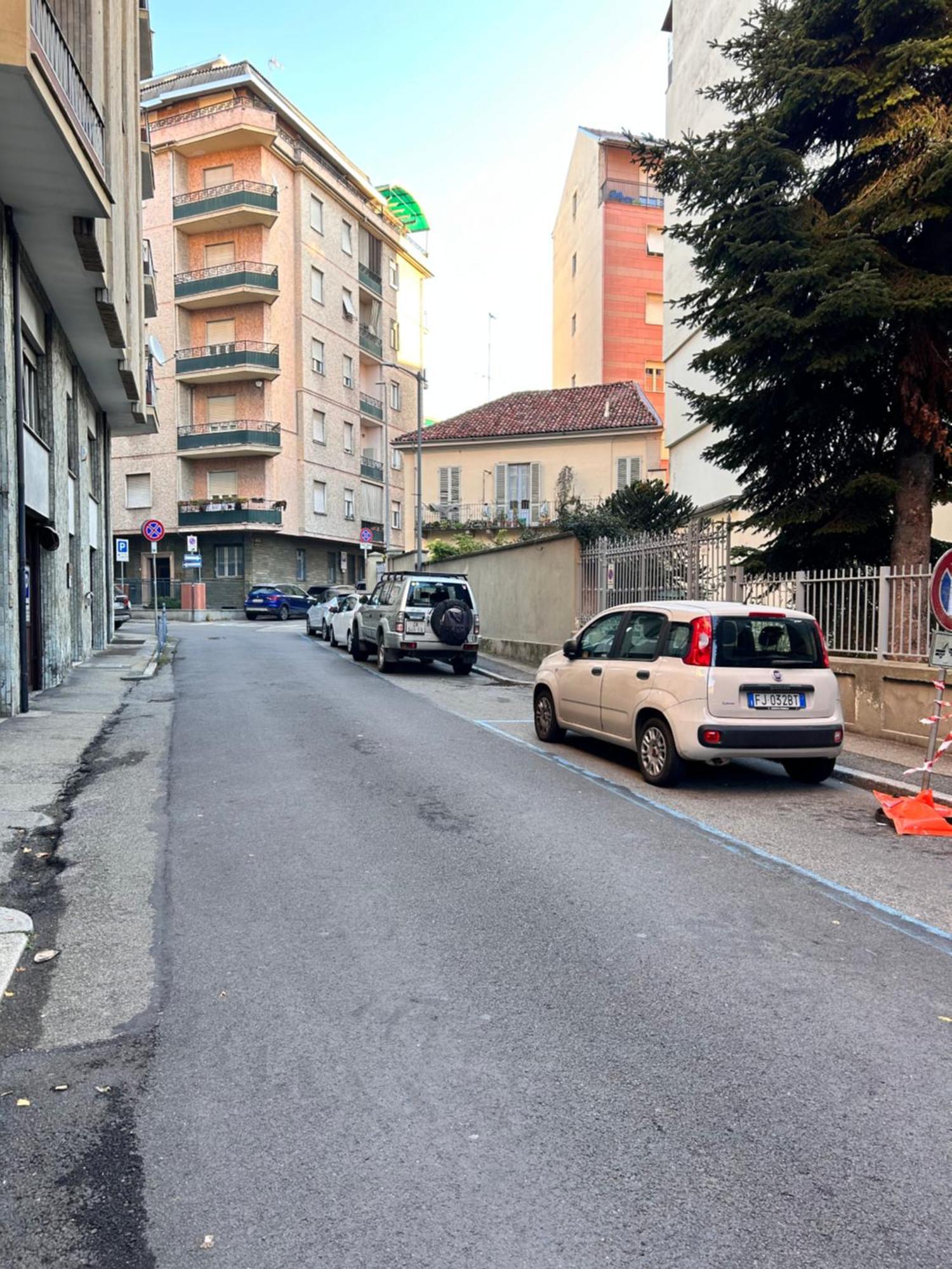 Апартаменти Bon Bon Del Centro No Ztl A Due Passi Da Piazza Alfieri Асті Екстер'єр фото